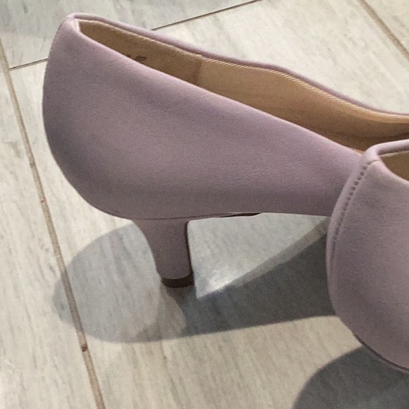 Life Stride Women's Purple Pumps - Picture 4 of 4